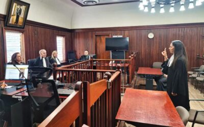 Thaïsa Heymans takes the oath as Attorney at Law